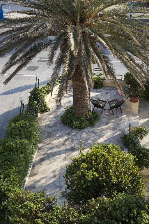Pegasus Apartments & Rooms Makarska Exterior foto